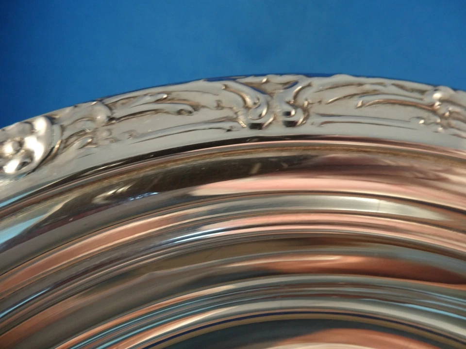 Reed & Barton 9" sterling bowl, Burgundy, super condition, original owner - Image 4 of 4