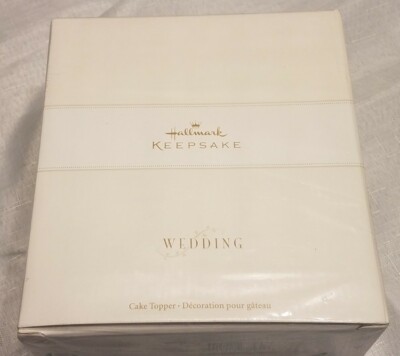 Brand New Sealed 2005 Hallmark Wedding Cake Topper Two Hearts One Love Keepsake