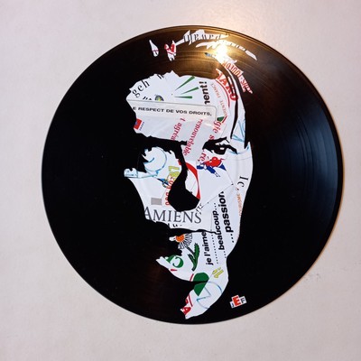 Autocollant Vinyle Décoratif Coluche - Sticker Humoristique Publicitaire