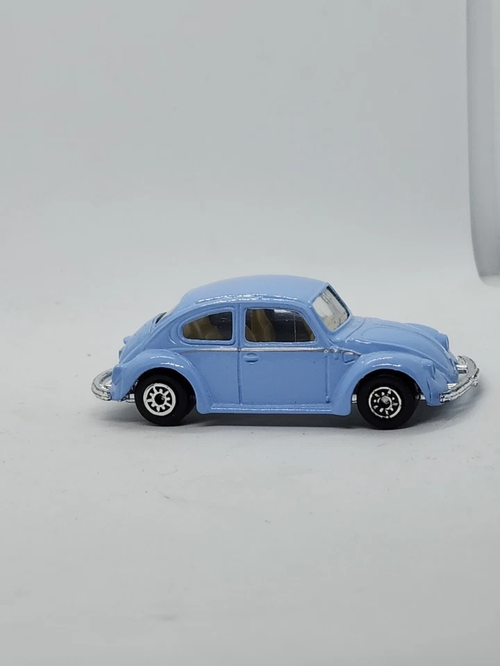 Vintage Maisto 1:64 Scale Diecast VW 1300 Light Baby Blue Beetle Bug Volkswagen - Image 3 of 4