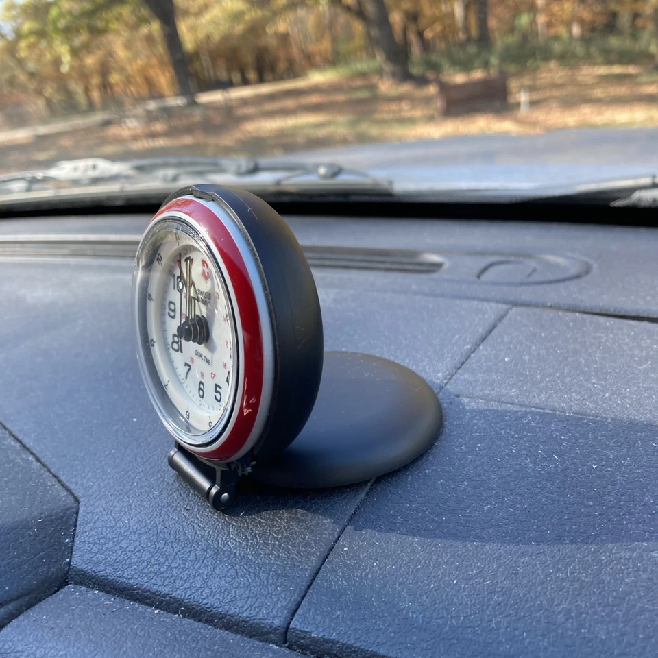 Swiss Army男士怀表带闹钟 — 第 4/4 张图片