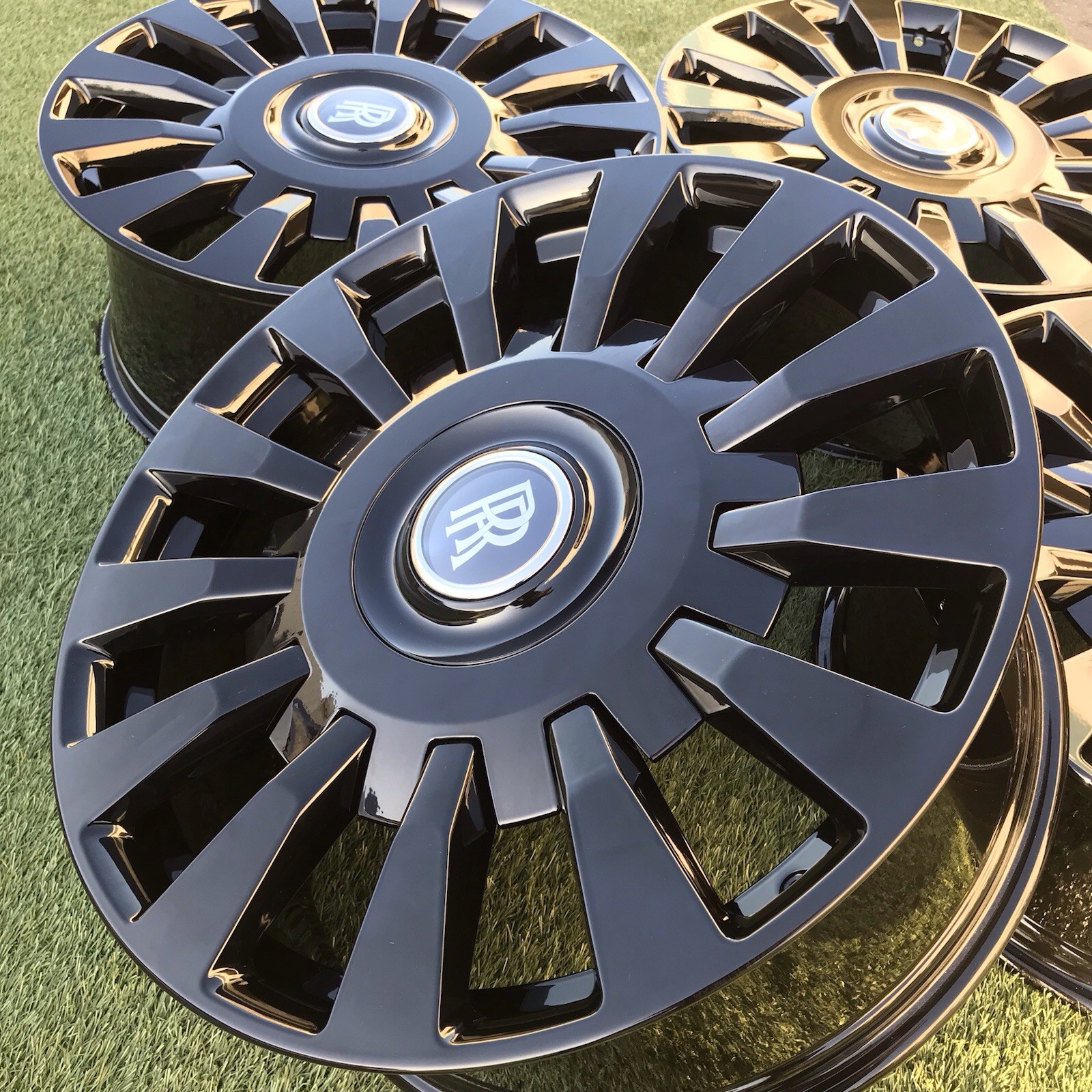 22 ROLLS ROYCE PHANTOM GLOSS BLACK RIMS STOCK OEM 6883747 6883748 WHEELS
