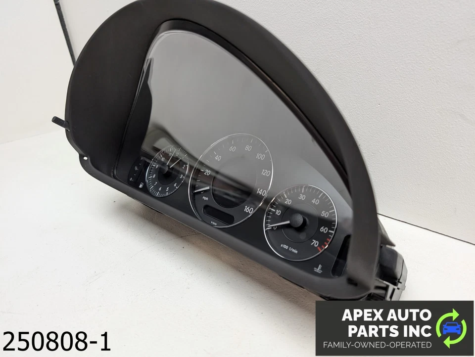 Cuadro de instrumentos velocímetro Mercedes CLK350 2006-2009 FABRICANTE DE EQUIPOS ORIGINALES 3,5 L Foto 2 de 4