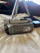 Canon VIXIA HF R100 High Definition Camcorder with 32GB SD Card- Tested
