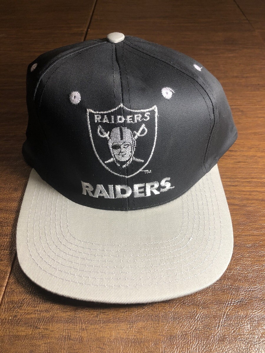 New RARE Vintage Deadstock 1990s Vintage NFL Oakland Raiders New RARE Vintage Deadstock 1990s Vintage NFL Oakland Raiders