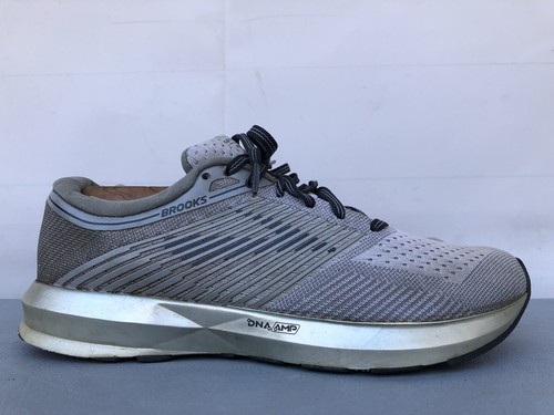 brooks levitate white silver
