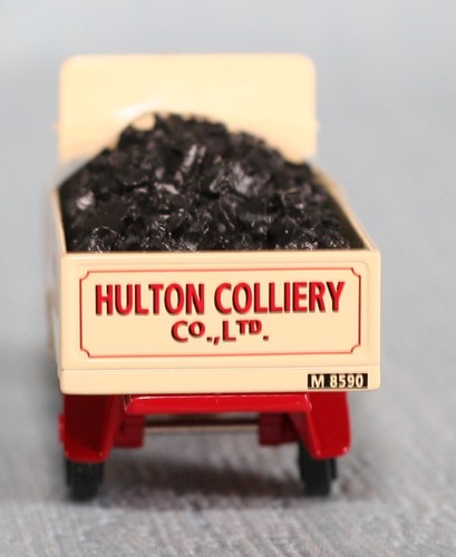 MATCHBOX COLLECTABLES YAS02-M FODEN COAL TRUCK AND CERTIFICATE BOXED - Picture 4 of 11