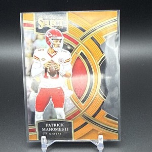2023 Select Prizm Orange Die Cut #140 Patrick Mahomes II 52/399