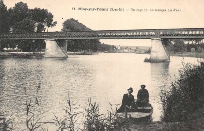 Old postcard - Mesy-sur-YONNE - A country that does not lack water