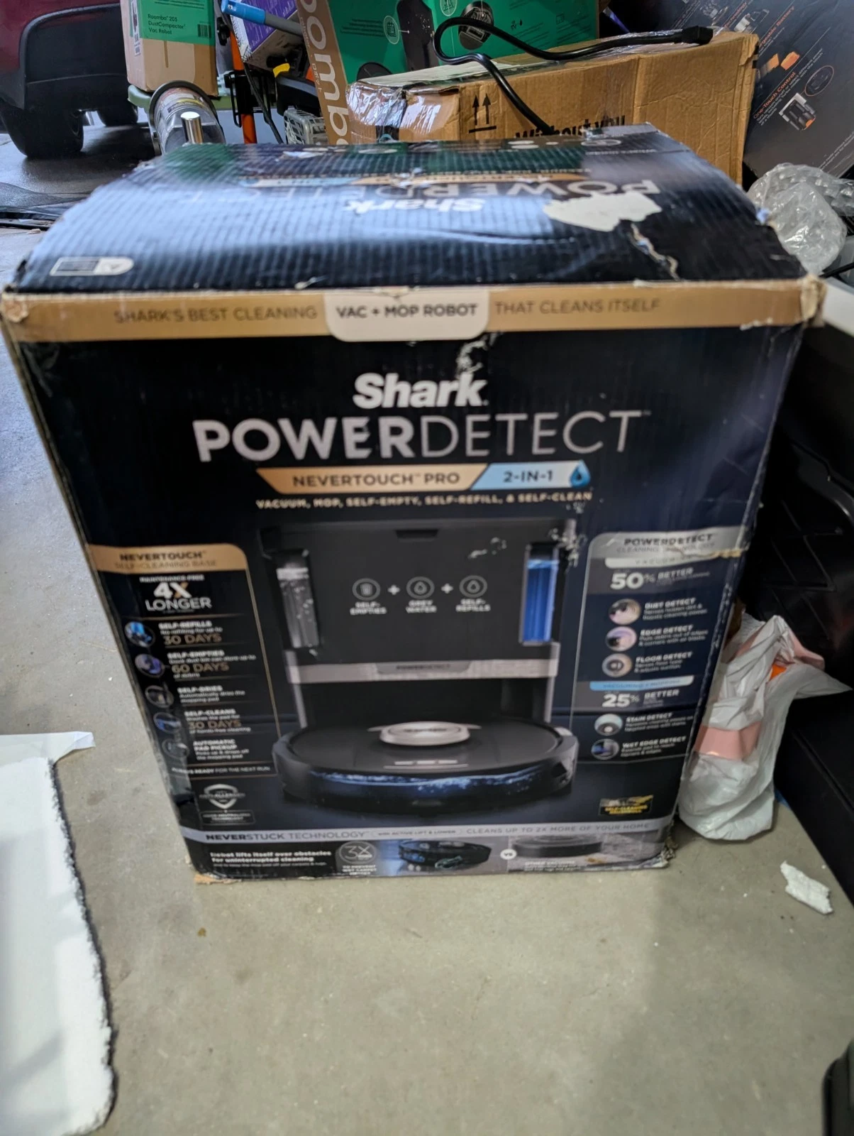 SHARK POWER DETECT 2IN1 ROBOT VACUUM AND MOP WITH NEVERTOUCH PRO BASE - BLACK
Opens in a new window