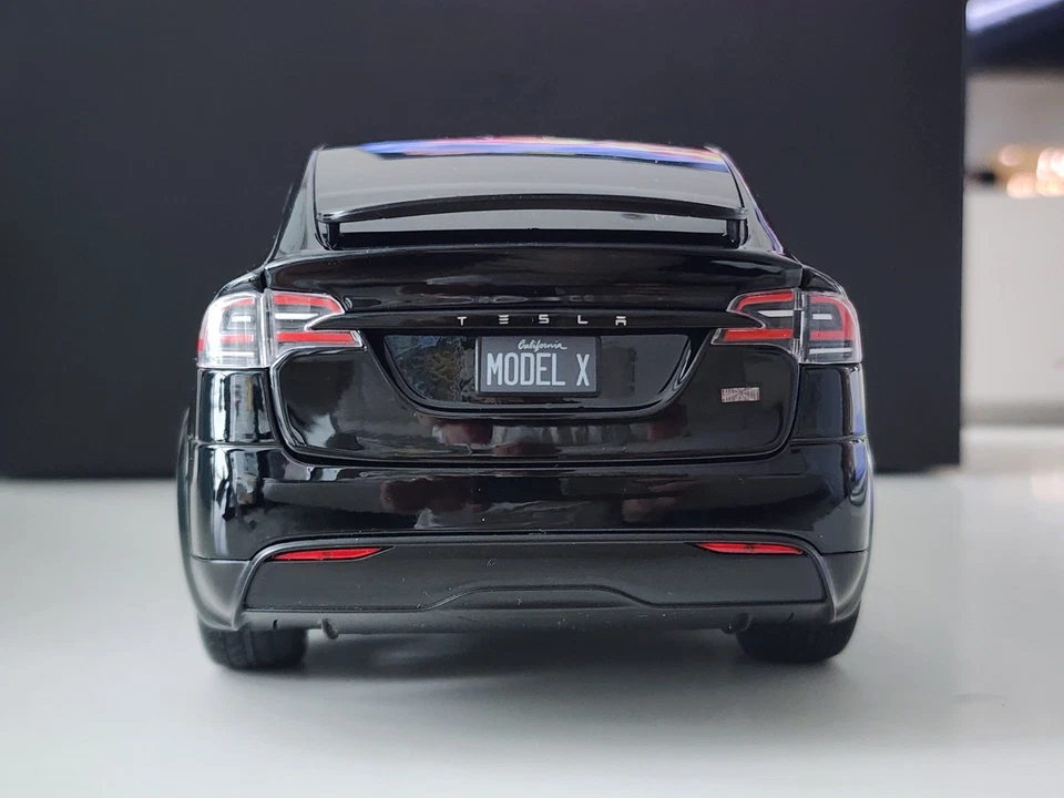 1:18 Tesla Model X Plaid Black EV Dealer Edition Diecast - Image 3 of 4