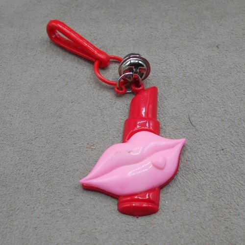 Vintage 1980s Plastic Bell Charm Red Lipstick w/Pink Lips Retro Charm Necklace - Picture 2 of 4