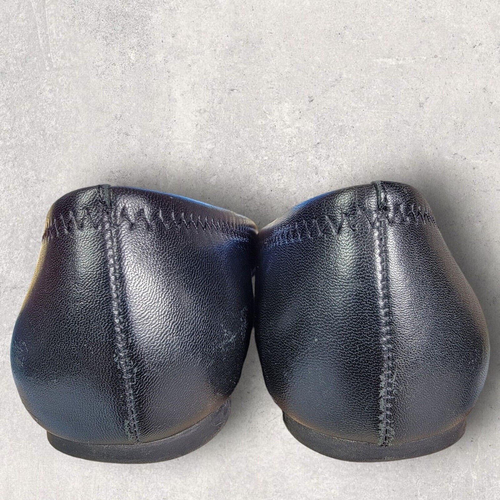 Tory Burch Womens Black Leather Ballet Flats Shoes 5.5 Slip On Gold Logo Travel thumbnail 7