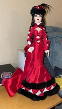 EVANGELINE GHASTLY -ENGLISH WILTED ROSE - 17" VINYL - COMPLETE