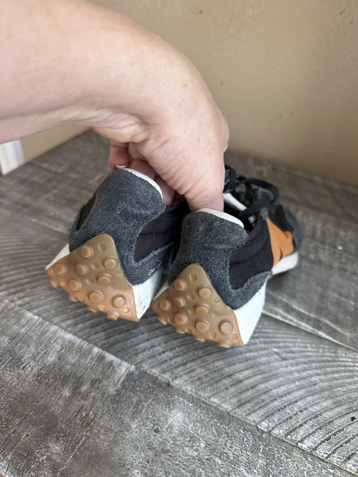 Zapatillas New Balance Kids Lifestyle 327 Negro Naranja Gamuza Talla 13 Foto 4 de 4