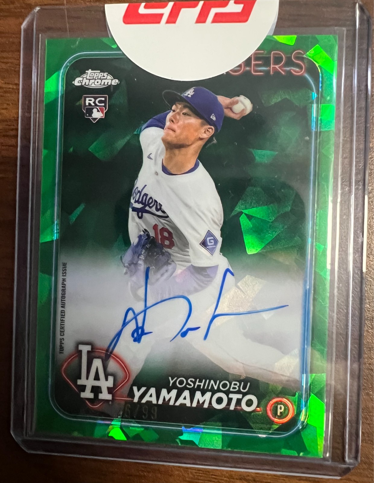 2024 Topps Chrome Update Sapphire Yoshinobu Yamamoto RC Green Auto /99 Dodgers