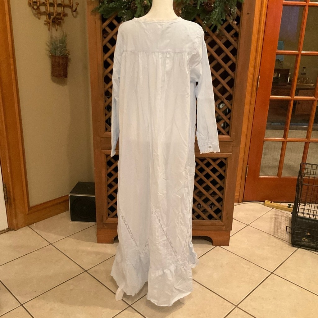 Eileen West Cottage Core ButtonFront Nightgown Ma… - image 7