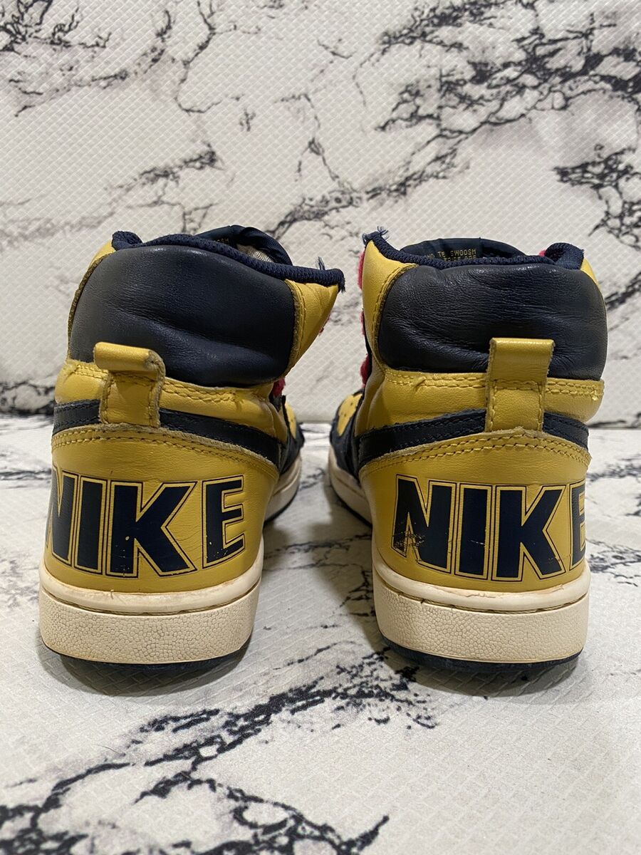 Nike Terminator High Michigan 318677 741 Yellow/ Navy Mens Nike Terminator High Michigan 318677 741 Yellow/ Navy Mens