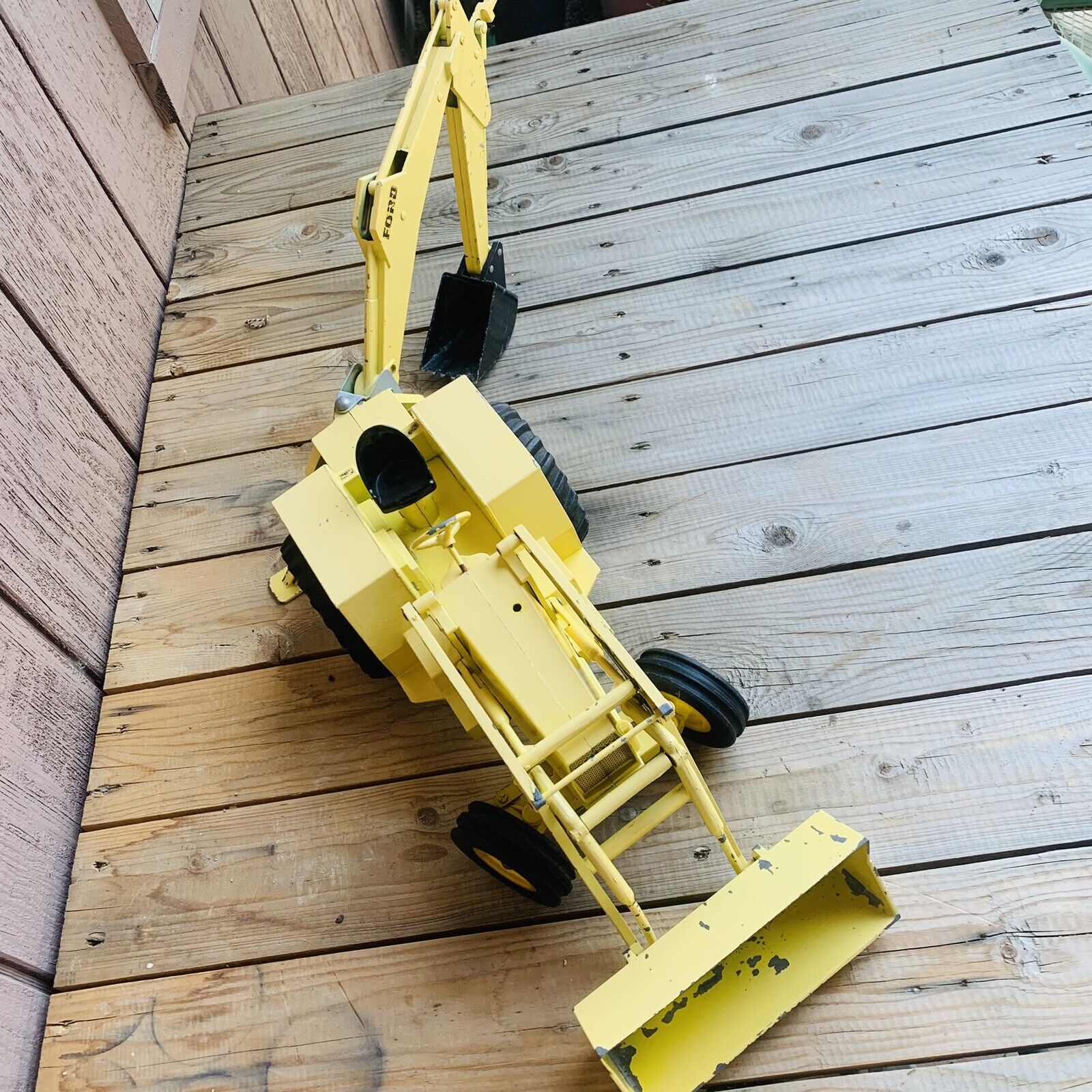 Picture 3 of 19