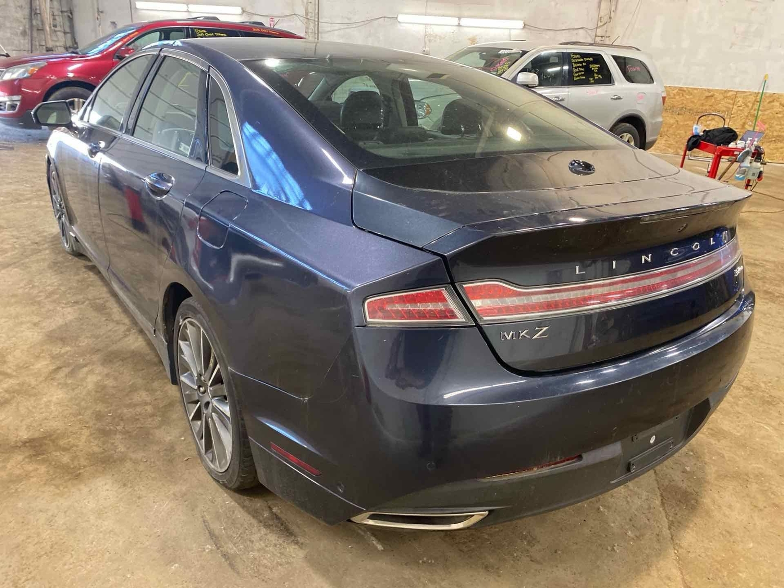 Rear Spindle Knuckle Stub Axle LINCOLN MKZ Right Passenger 13 14