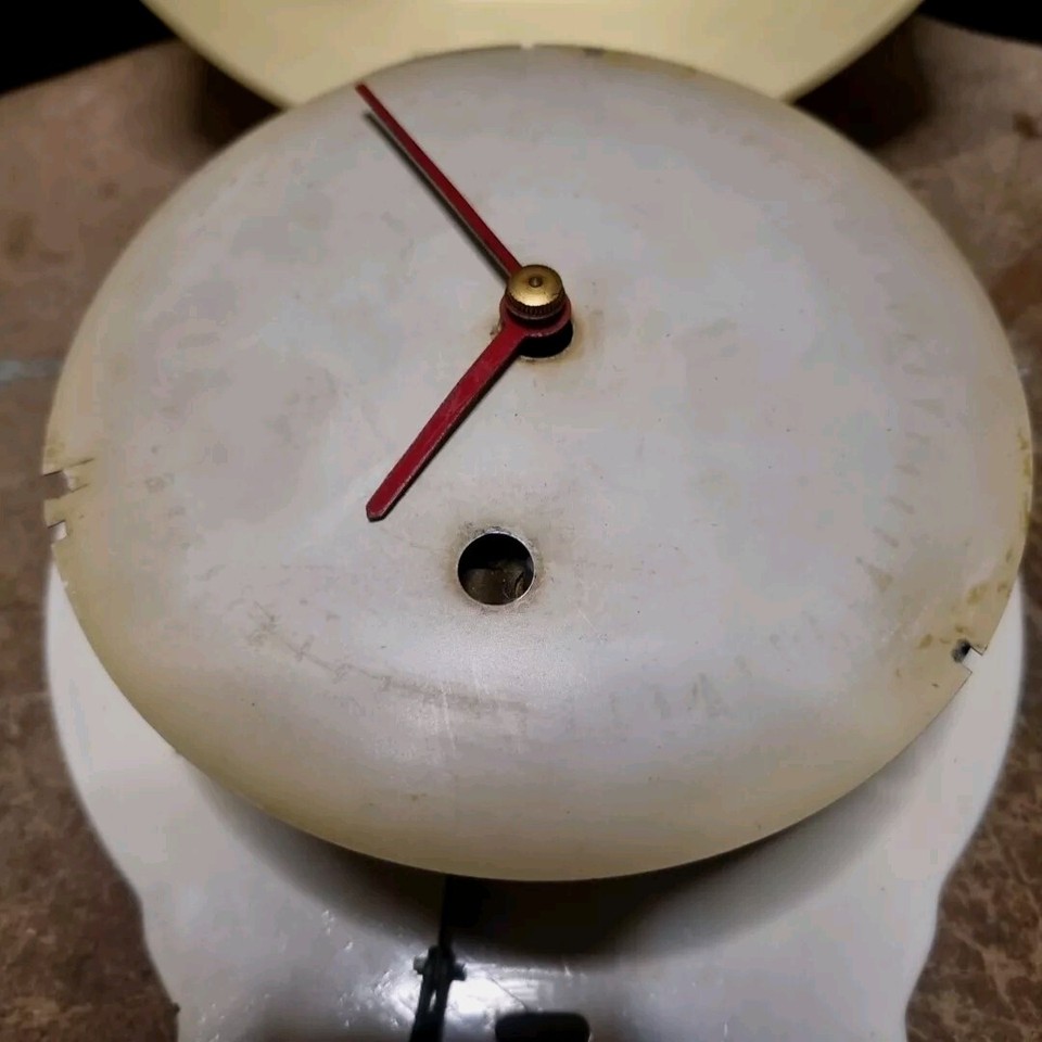 Vintage 1950s Cream Bakelite Smiths Enfield Kitchen Wall Clock Working