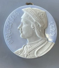 JEANNE D’ARC Bas relief Portrait en Relief en faïence de Lunéville 1900