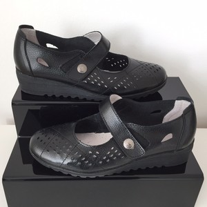 Heavenly Soles Mary Jane Black Wedge Shoes Women S Size Uk 5e Wide Fit Ebay