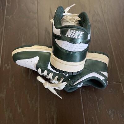 Size 8.5 - Nike Dunk Low Vintage Green 2022 Forest Trendy Womens