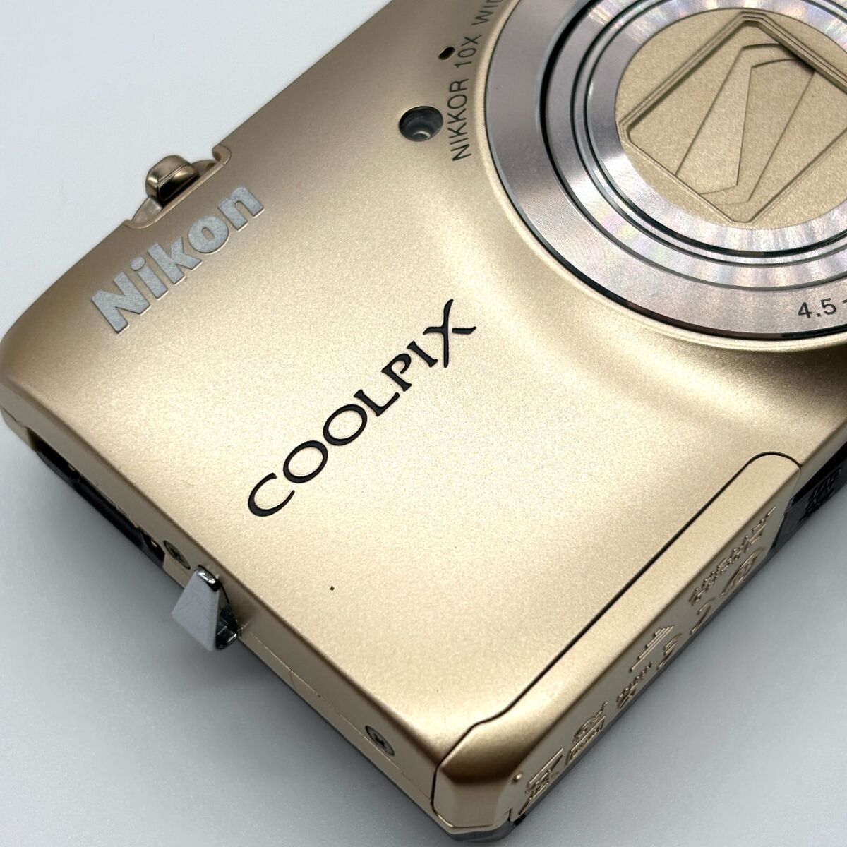 N-Mint Nikon COOLPIX S6300 Gold 16.0MP Digital Camera N-Mint Nikon COOLPIX S6300 Gold 16.0MP Digital Camera