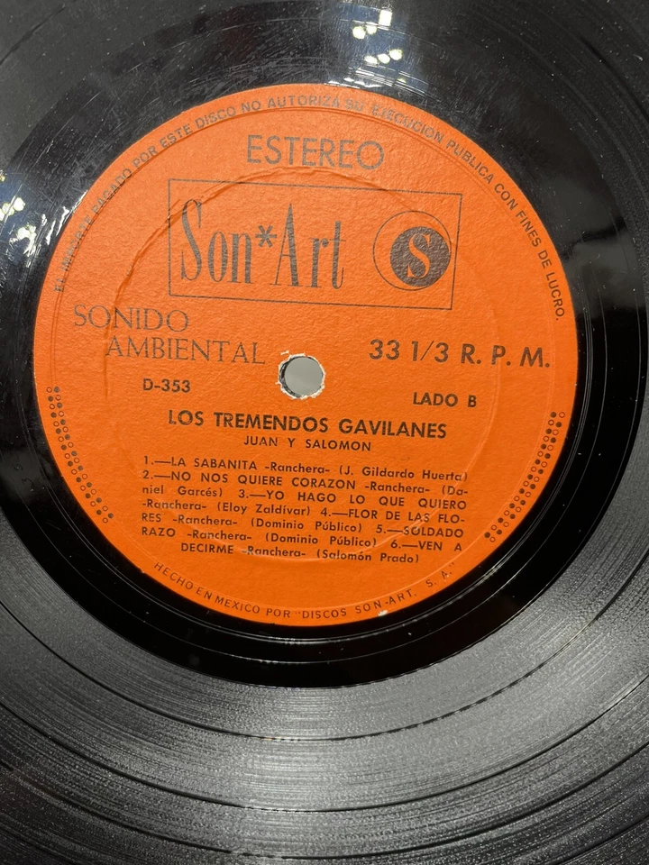 Los Tremendos Gavilanes Me Cai De La Nube Lp Record Vinyl VG+/VG 12” Norteño - Image 4 of 4