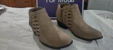 Top Moda Women's Shoes Side Zip Beige Size 6