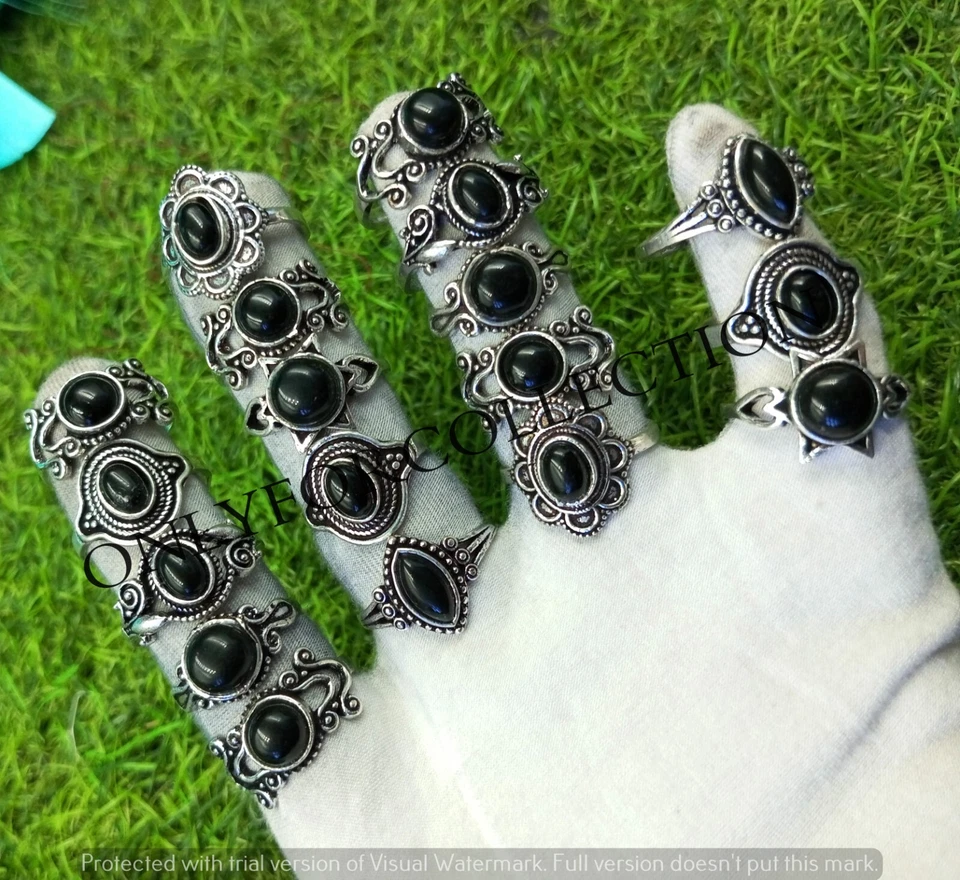 Increíble lote de anillos hechos a mano con piedras preciosas de ónix negro enchapados en plata de ley 925 Foto 3 de 4