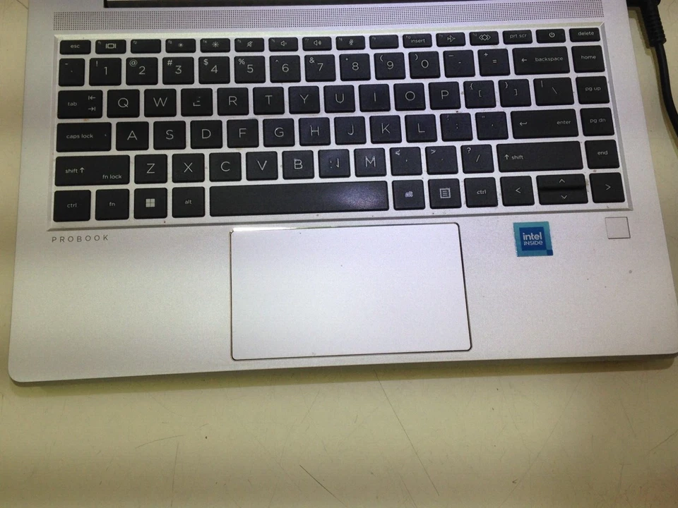 HP PRO MT440 G3 MOBILE THIN CLIENT 14" CELERON 7305 8GB RAM - NO HDD / OS - Image 3 of 4