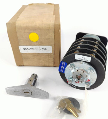 9524204RH-036 Series 95 Selector Switch INSTRUMENT TRANSFORMERS INC NEW