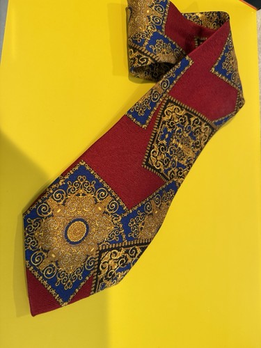 Bachrach Silk Tie - Made In Italy - Vintage But Ready For Classy Wear - Elegant