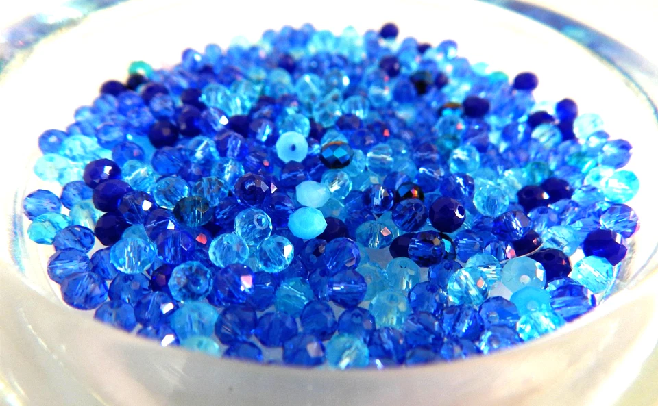 400 Mini Glasrondelle facettiert 4mm 4x3mm Blau Türkis Mix transparent und opak - Bild 2 von 3