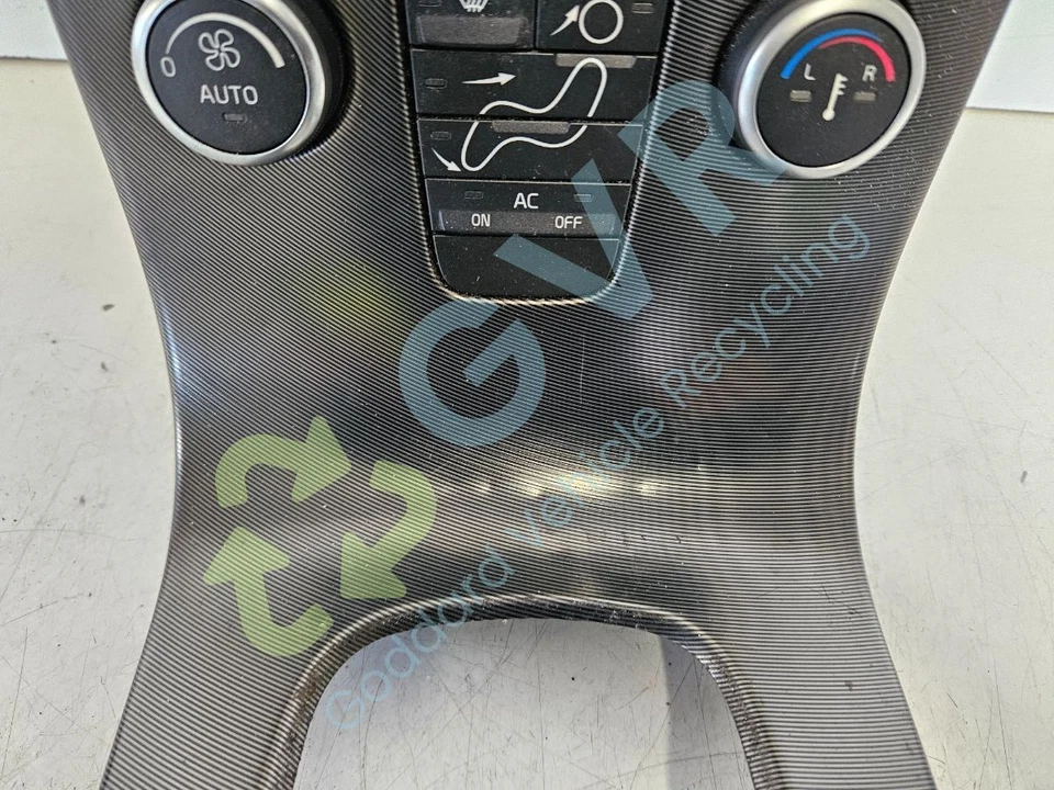 VOLVO C30 533 Heater Control Panel 1678651 - Image 4 of 4