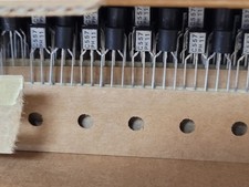 25 PCS BC557 PHILIPS Small Signal Bipolar Transistor, 0.1A, 45V, PNP, TO-92