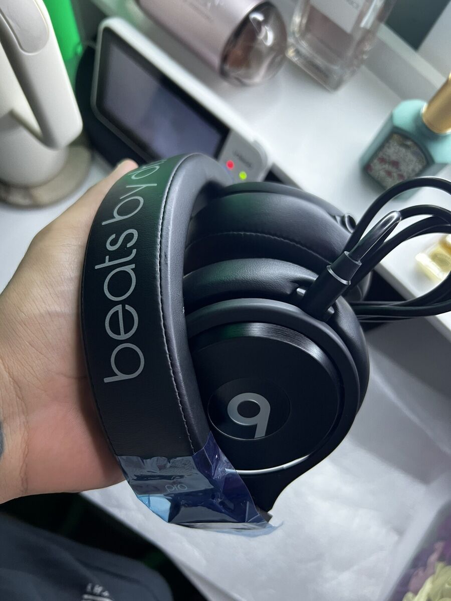 Beats by Dr. Dre Pro Over the Ear Wired Headphones - Black Beats by Dr. Dre Pro Over the Ear Wired Headphones - Black