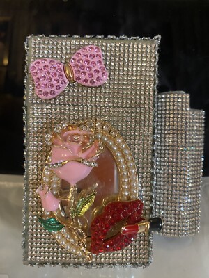 ladies cigarette case with lighter Mirrored Womens Cigarette pack holder. Cigarette Case, With Lighter