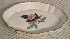 Vintage Wedgwood 'Hathaway Rose' Bone China Trinket Dish - 2x8x11cm