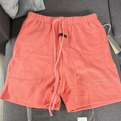 NEU Essentials Fear of God Sweatshorts Farbe Coral Größe XXL mit Logo