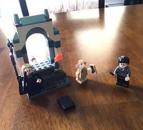LEGO Harry Potter: Freeing Dobby (4736) complete with box and instructions