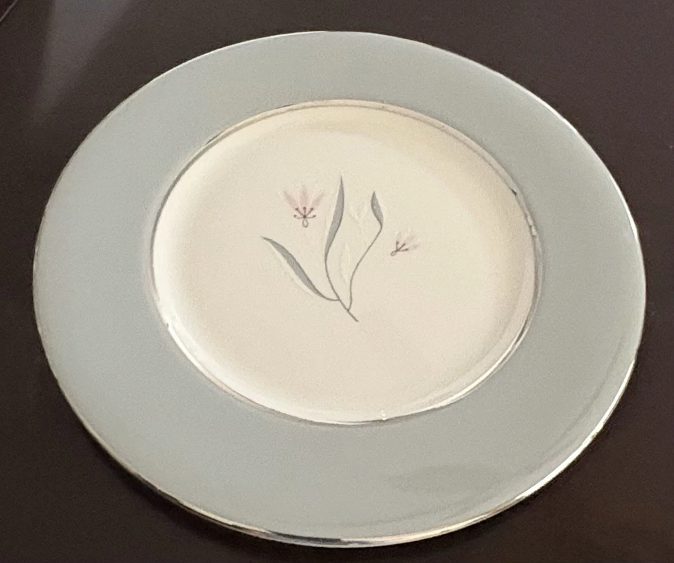 Vintage Castleton Flair China Set - Image 4 of 4