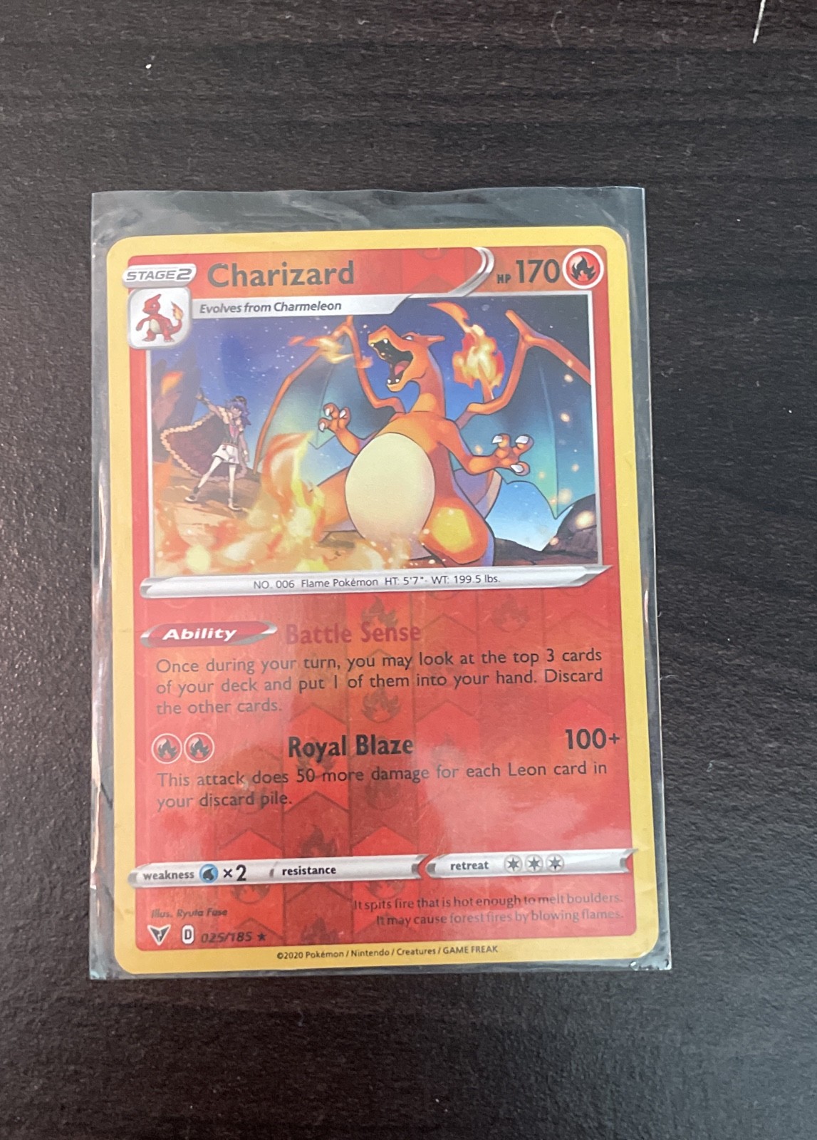 Charizard 025/185 Swsh04: Vivid Voltage Reverse Holo