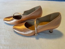 Used Supadance 1021, 2/2.5" Flare, Flesh, Women's Pointed toe dance shoe Sz 6.5