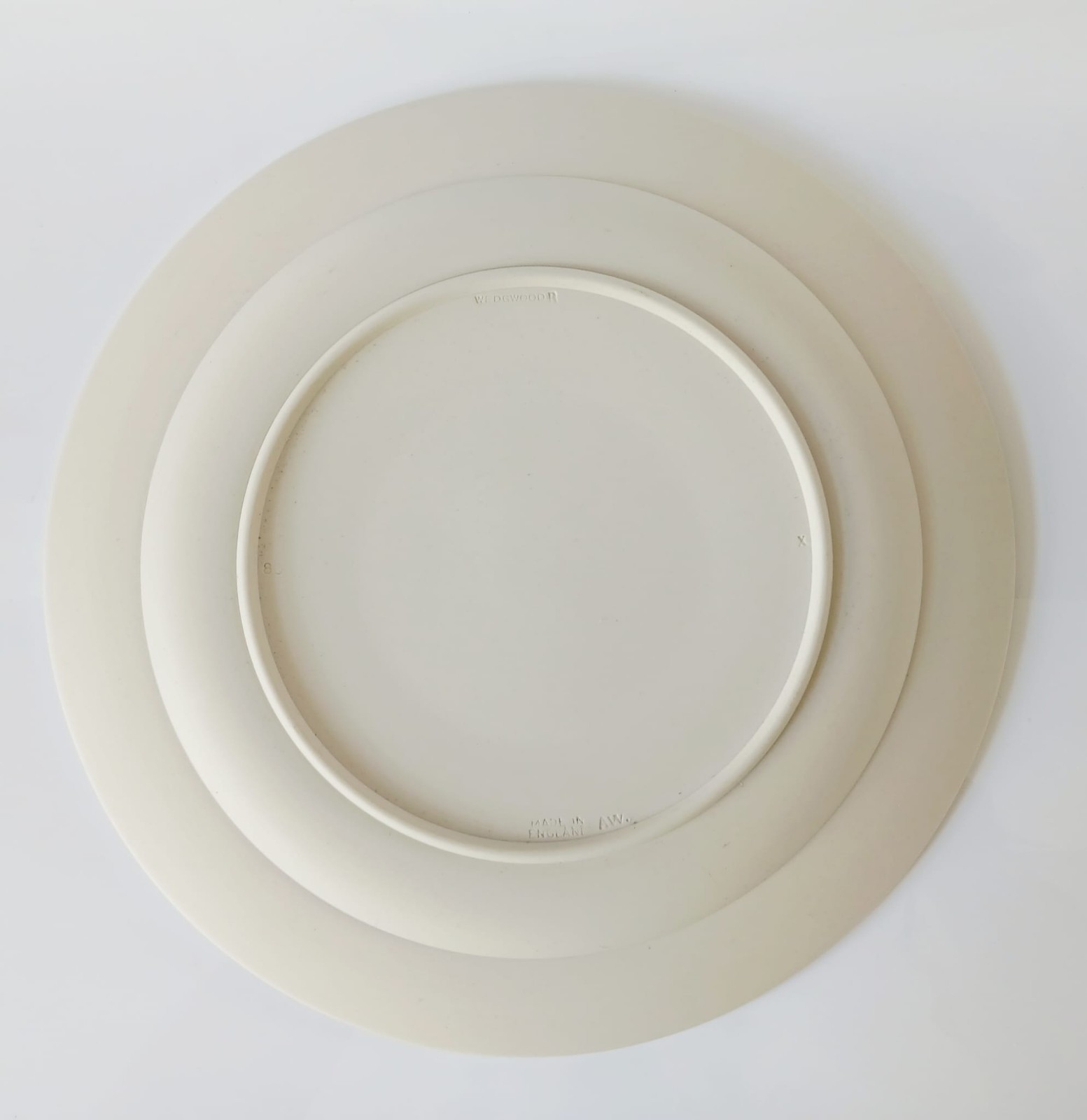 Wedgwood TriColour Jasperware Trophy Plate 250th Anniversary Josiah Wedgwood