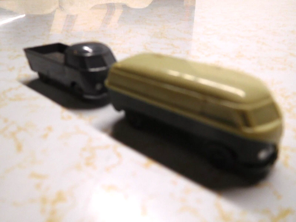 2 veículos VW Volkswagen ônibus e caminhão vintage feitos na Alemanha de plástico rígido - Imagem 3 de 4