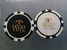JIM BEAM DEVILS CUT 2 POKERCHIPS JETONS SCHWARZ UND WEISS. 