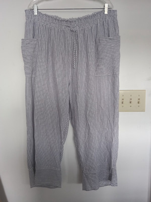 Plus 3XL light gray & white linen striped capri's by Westbound. Excellent cond